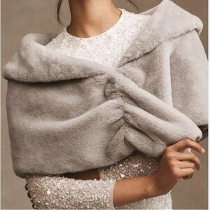 BHLDN Maxine Satin-Lined Faux Fur Wrap in Grey/Silver Size L